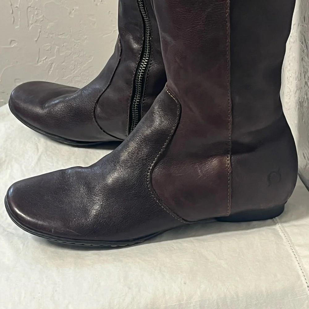 Born Dark Brown Leather Knee Buckle Zip Boots SZ 7
